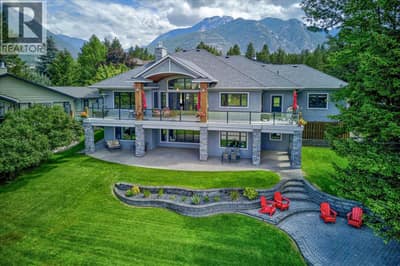 7495 Sun Valley Place, Radium Hot Springs