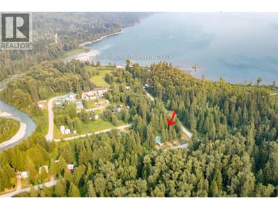 475 Westside Road, Trout Lake