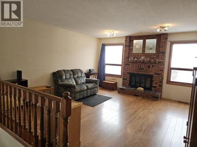 167 Sukunka Avenue, Tumbler Ridge