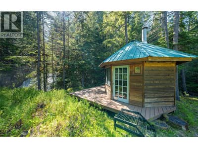 327 Salmon Creek Road, Beaton