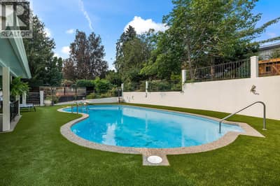 2340 Thacker Drive, West Kelowna