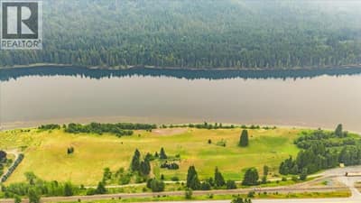 1864 Highway 3A, Castlegar