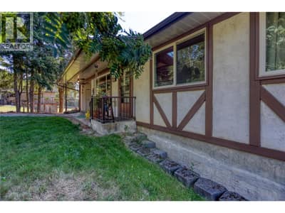 1520 3B Highway, Fruitvale