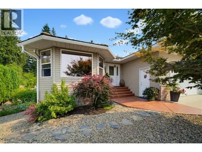 2866 Hilltop Road, Blind Bay