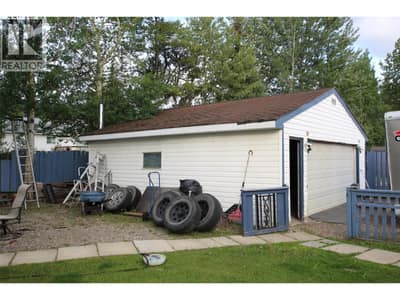 119 Spruce Avenue, Tumbler Ridge