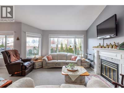11290 Bond Road Unit# 6, Lake Country