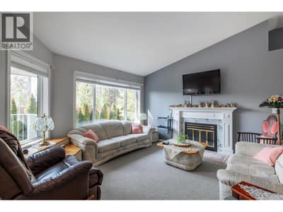 11290 Bond Road Unit# 6, Lake Country