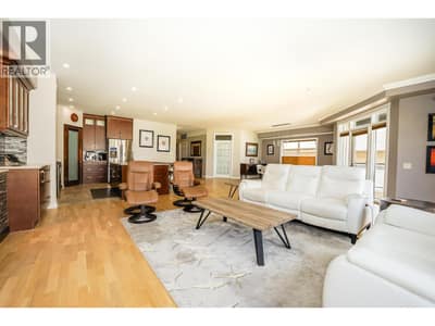 160 Harbourfront Drive Unit# 302, Salmon Arm