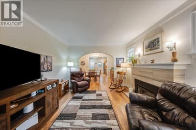 2081 Second Avenue, Trail