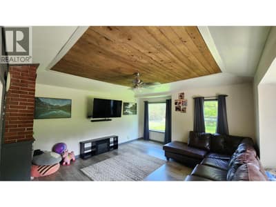 13287 Linklater Lane, Pouce Coupe