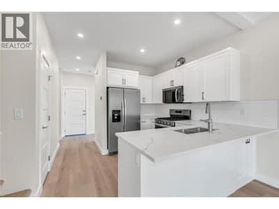 524 Similkameen Ave, Princeton