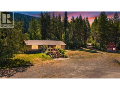 9889 Highway 3/95, Yahk