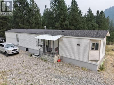 765 3 Highway, Grand Forks