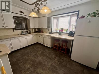 1094 Wanjoff Road, Robson