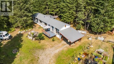8864 SLOCAN  S Road, Slocan