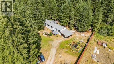 8864 SLOCAN  S Road, Slocan