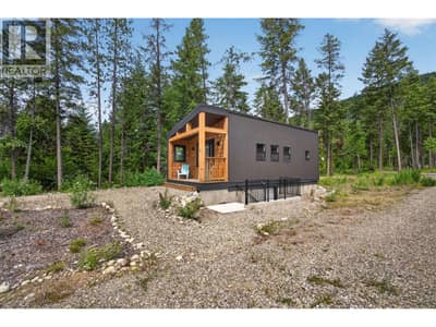 5533 33 Highway Unit# 3, Beaverdell