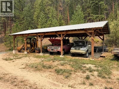 7465 Broadwater Road, Castlegar