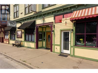 309 Copper Avenue S, Greenwood