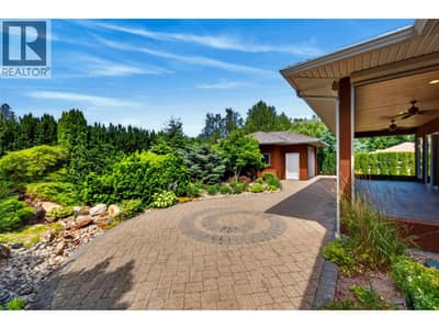 442 Cottonwood Avenue, Sicamous