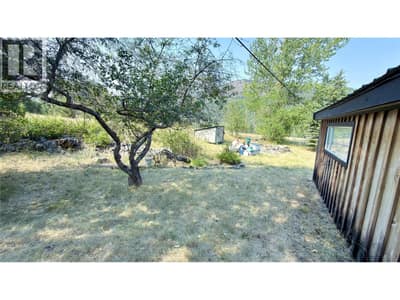 425 Everette Avenue, Greenwood