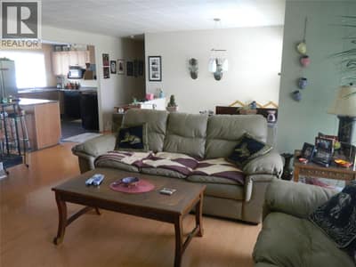 384 6 Highway S, Nakusp