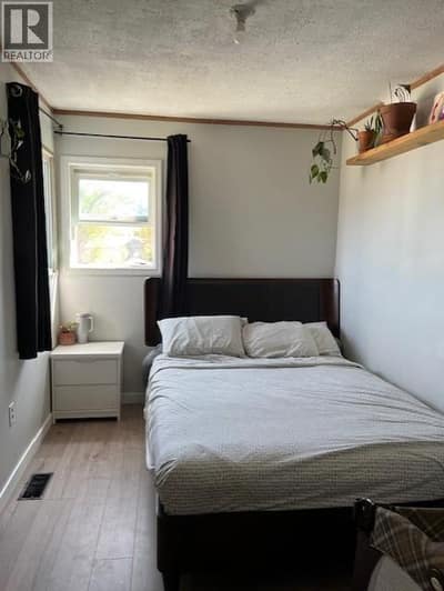 9704 & 9700 JULIA Street, Summerland