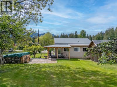 1610 EASTMAN Avenue, Riondel