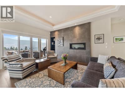 13464 Lake Hill Drive, Lake Country