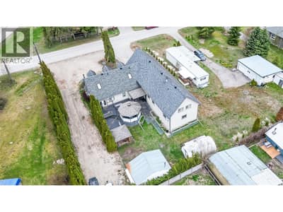401 Gillis Avenue, Sicamous