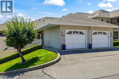 End unit with 1 attached and 1 detached garage