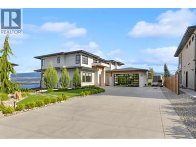 Stylish exterior and synlawn
