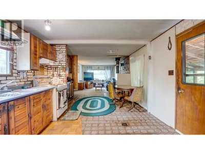 686 Powell Road, Lumby