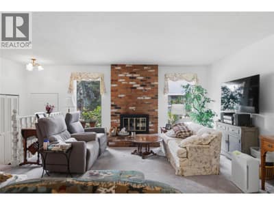 284 Arrowstone Drive, Kamloops