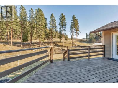 5615 Simpson Road, Summerland