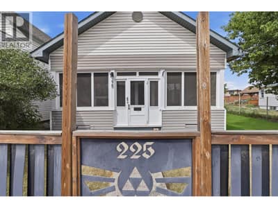 225 14 Avenue N, Cranbrook