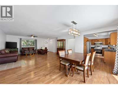 2725 VICKERS Trail, Anglemont