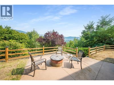3509 5th Avenue, Castlegar