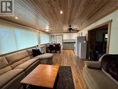 Beautiful pine wood details on the ceiling