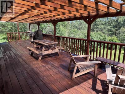 725 3 Highway, Cascade