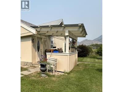 5620 Kenmore Road, Grand Forks