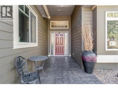 6833 MEADOWS Drive Unit# 28, Oliver