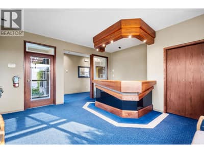 218A Broadway Street W, Nakusp