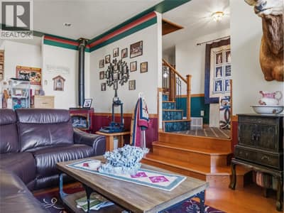 4707 51 Street, Pouce Coupe