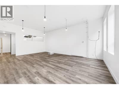 533 Baker Street Unit# 2, Nelson