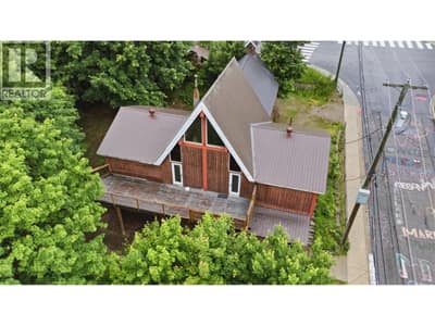 2193 Park Avenue, Lumby