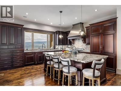 1524 Vineyard Drive, West Kelowna