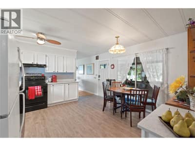 2400 OAKDALE Way Unit# 220, Kamloops