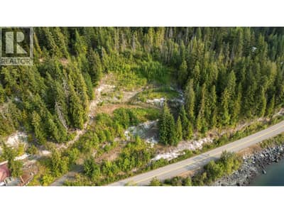 8021 Squilax-Anglemont Road, Anglemont