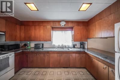 1924 Davis Street, Rossland